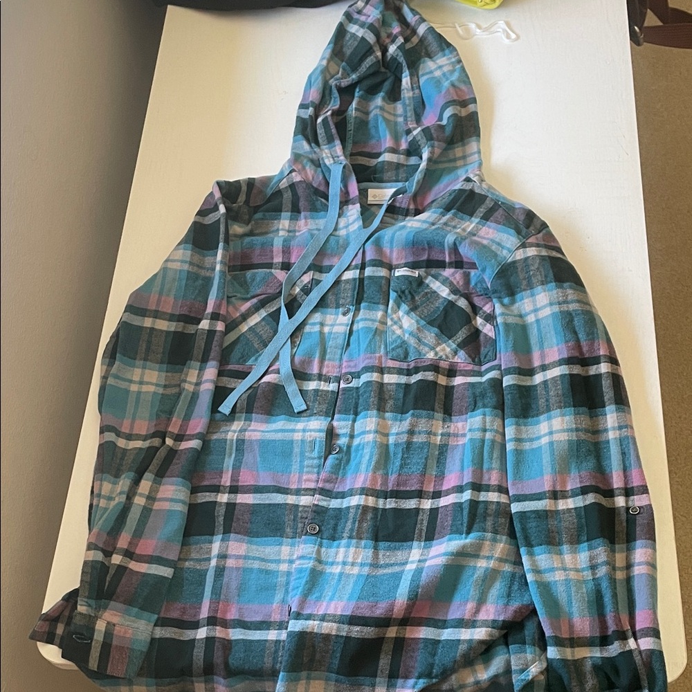 Columbia Teal and Cream Plaid Shirt